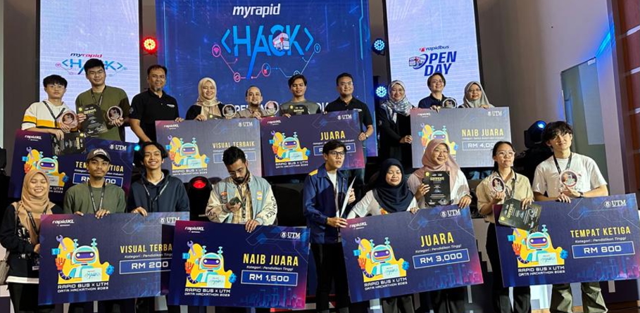 Award ceremony at MyRapid Hackathon 2023